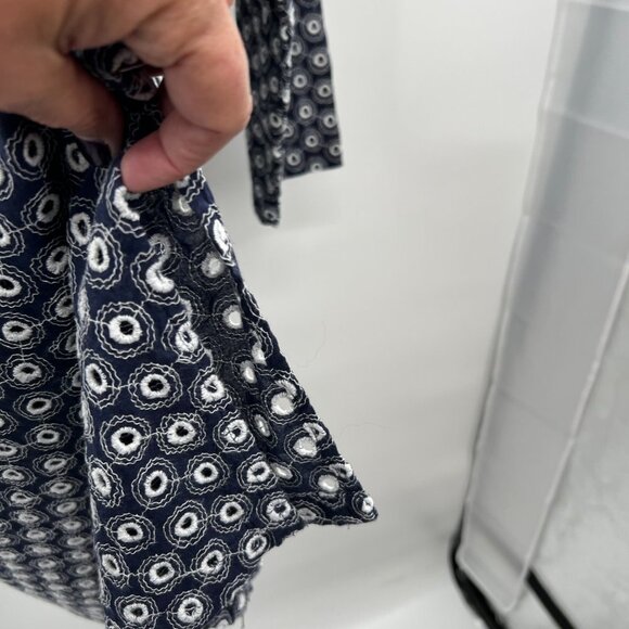 Talbots eyelet Swimsuit cover up. Size Medium - Picture 5 of 7